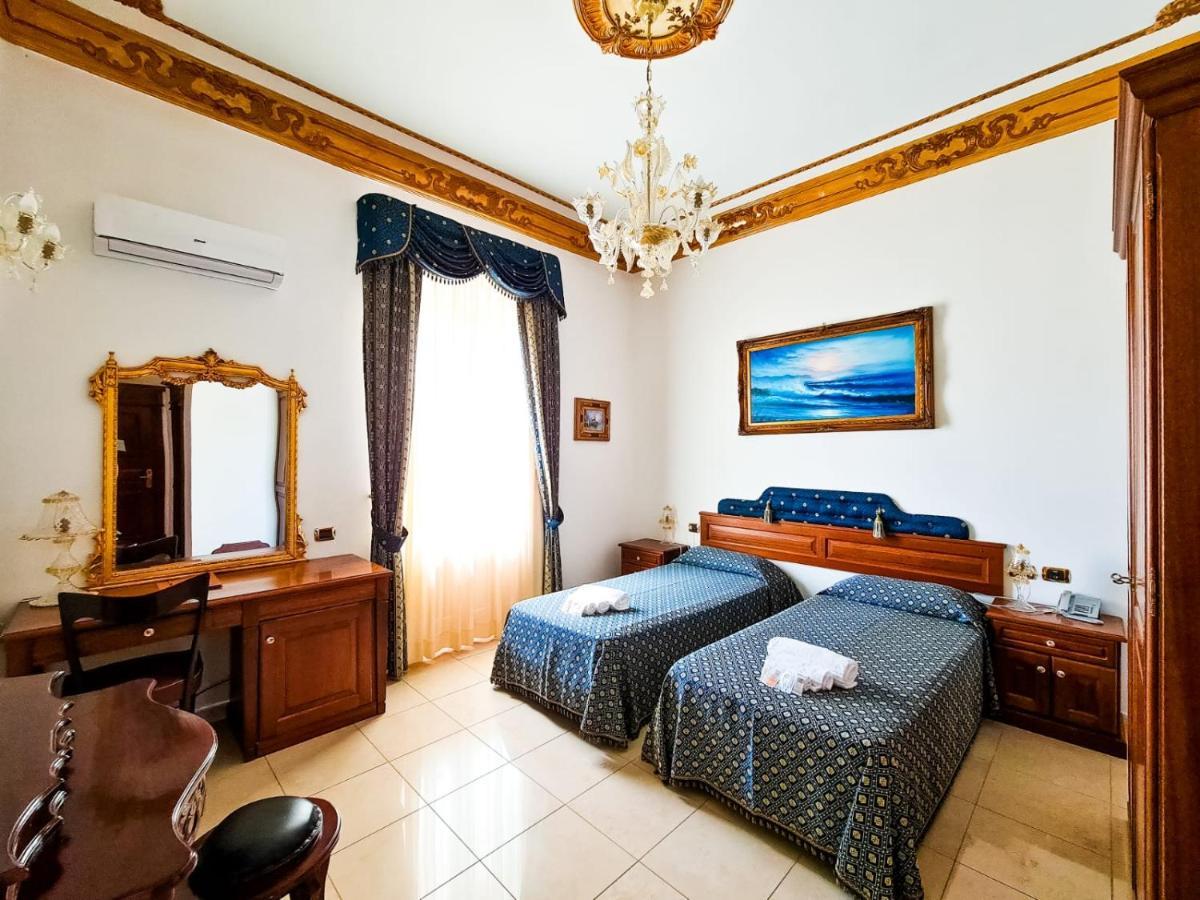 Euro Hotel Iglesias Eksteriør billede