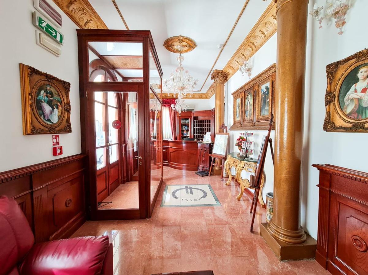 Euro Hotel Iglesias Eksteriør billede