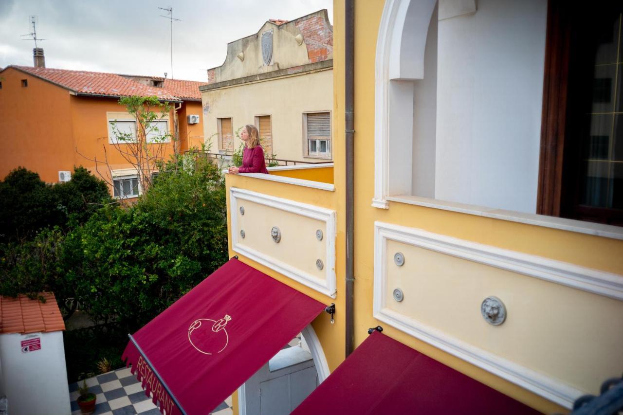 Euro Hotel Iglesias Eksteriør billede